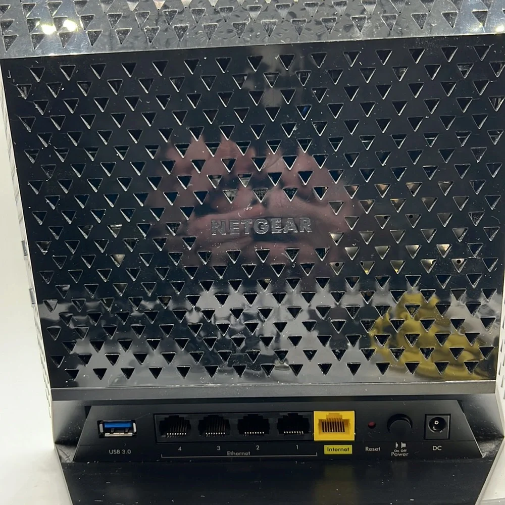 Netgear Smart Wifi Router R6250 - Picture 4 of 4